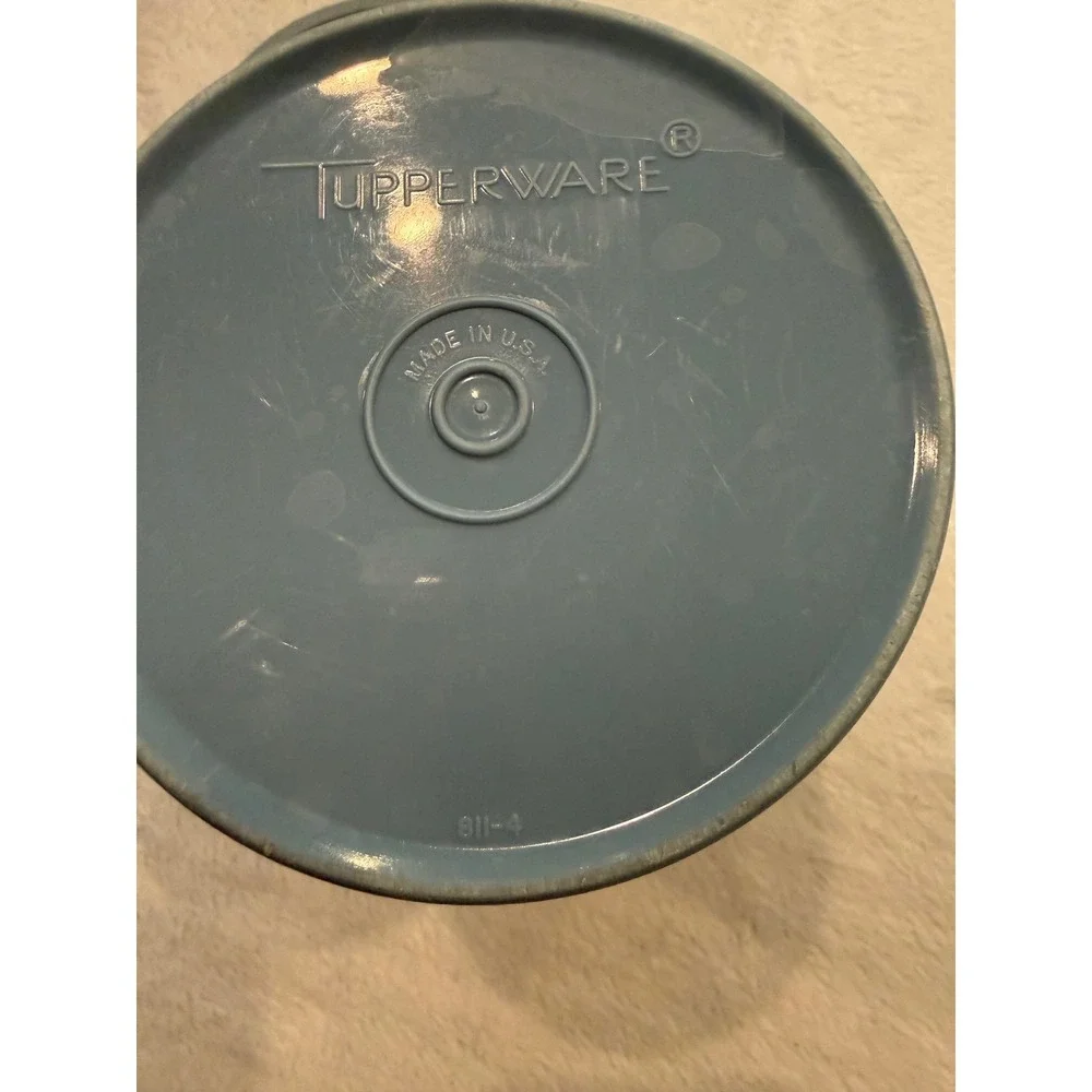 Tupperware vintage servalier
